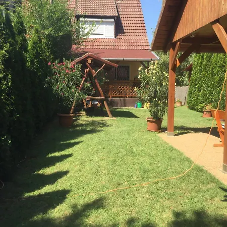 Holiday home Pakasz Nyaralohaz Tiszafured