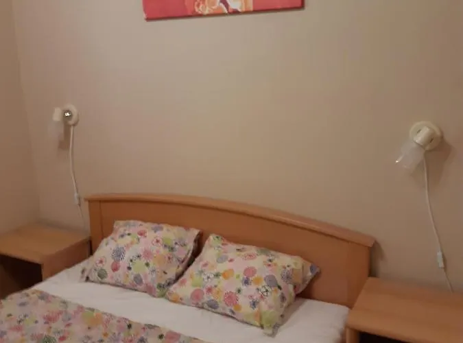 Pakasz Nyaralohaz Feriehus *